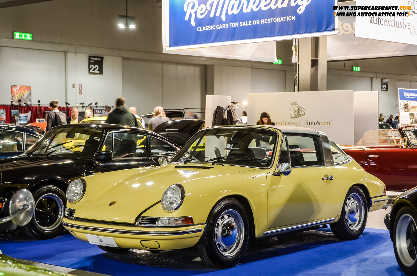 37 Porsche 911 Targa