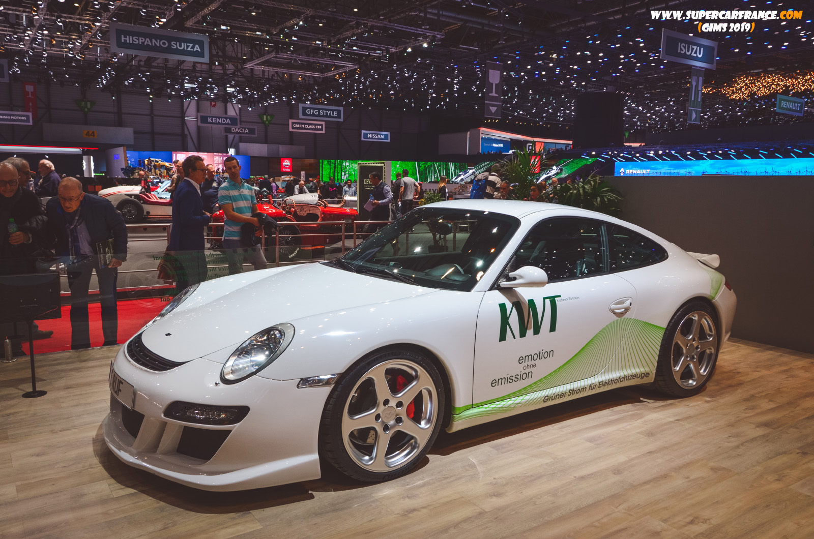 103 E RUF