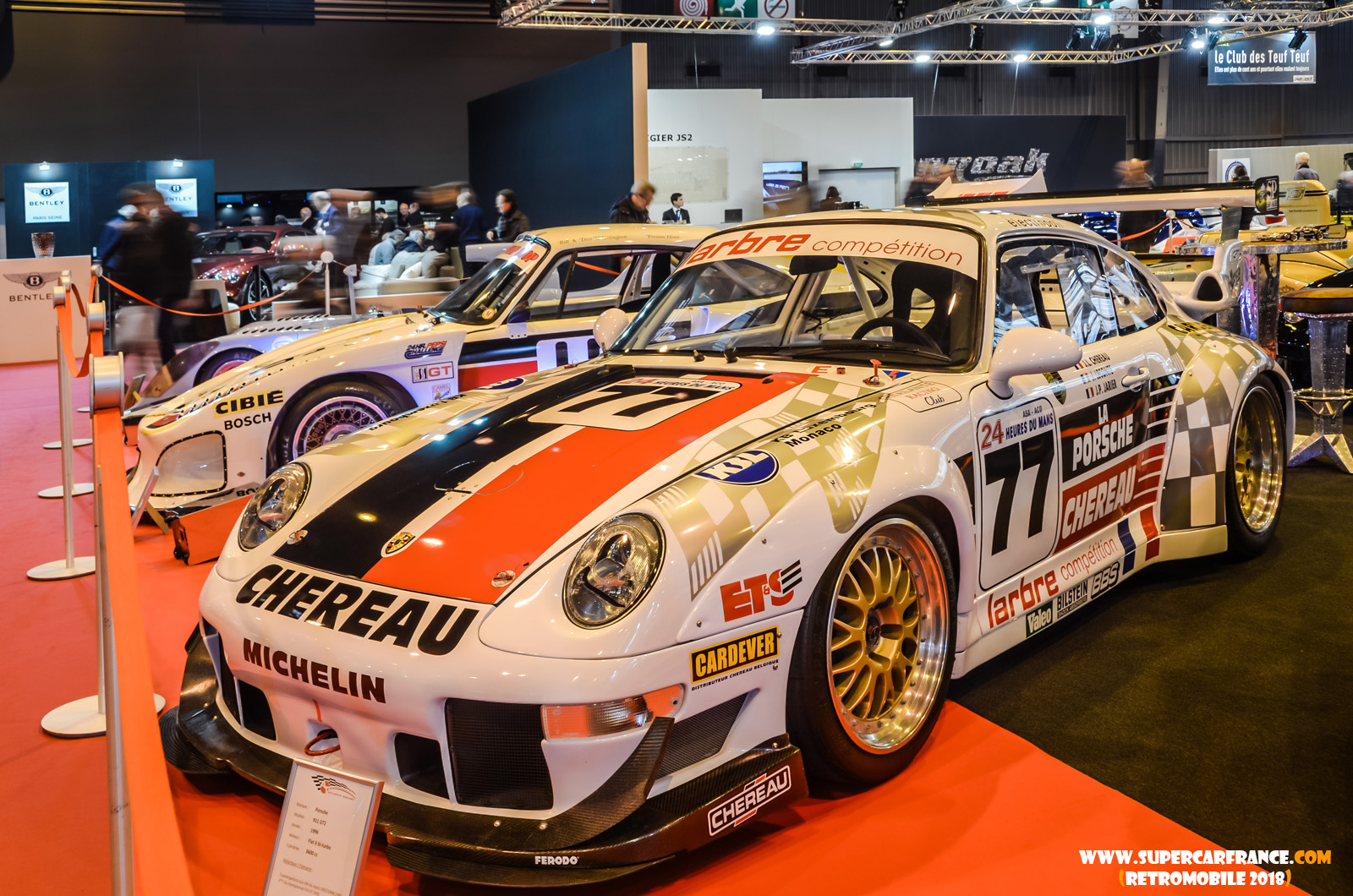113 Porsche 911 GT2