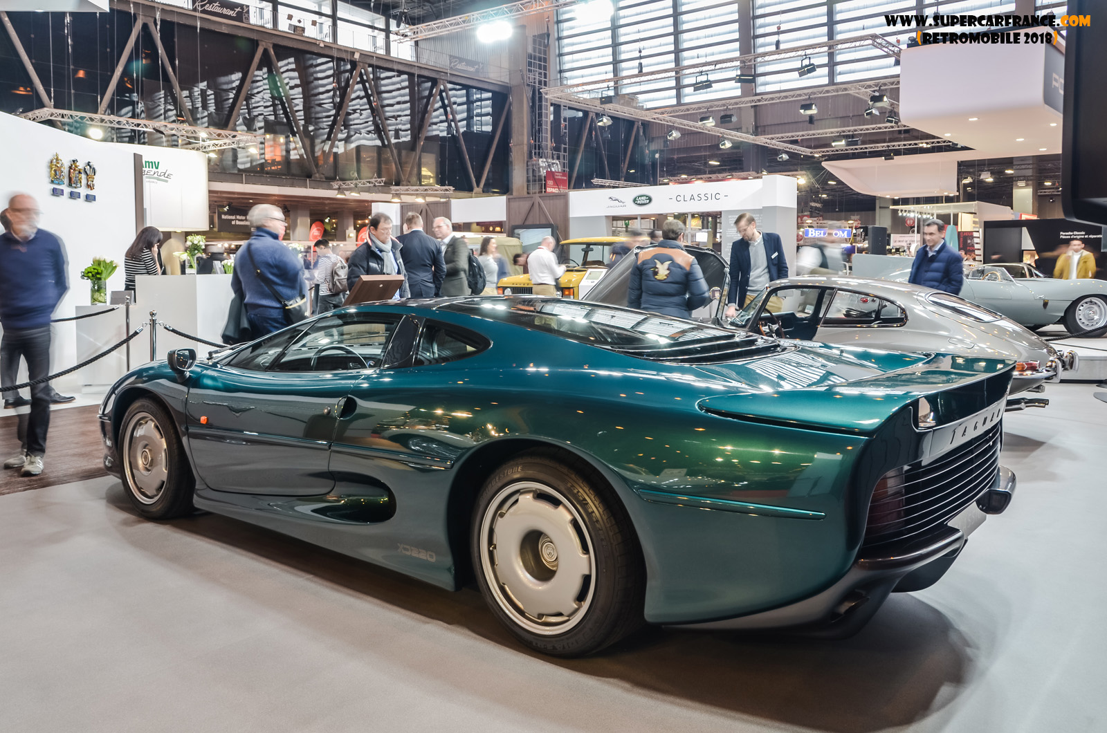 126 Jaguar XJ220
