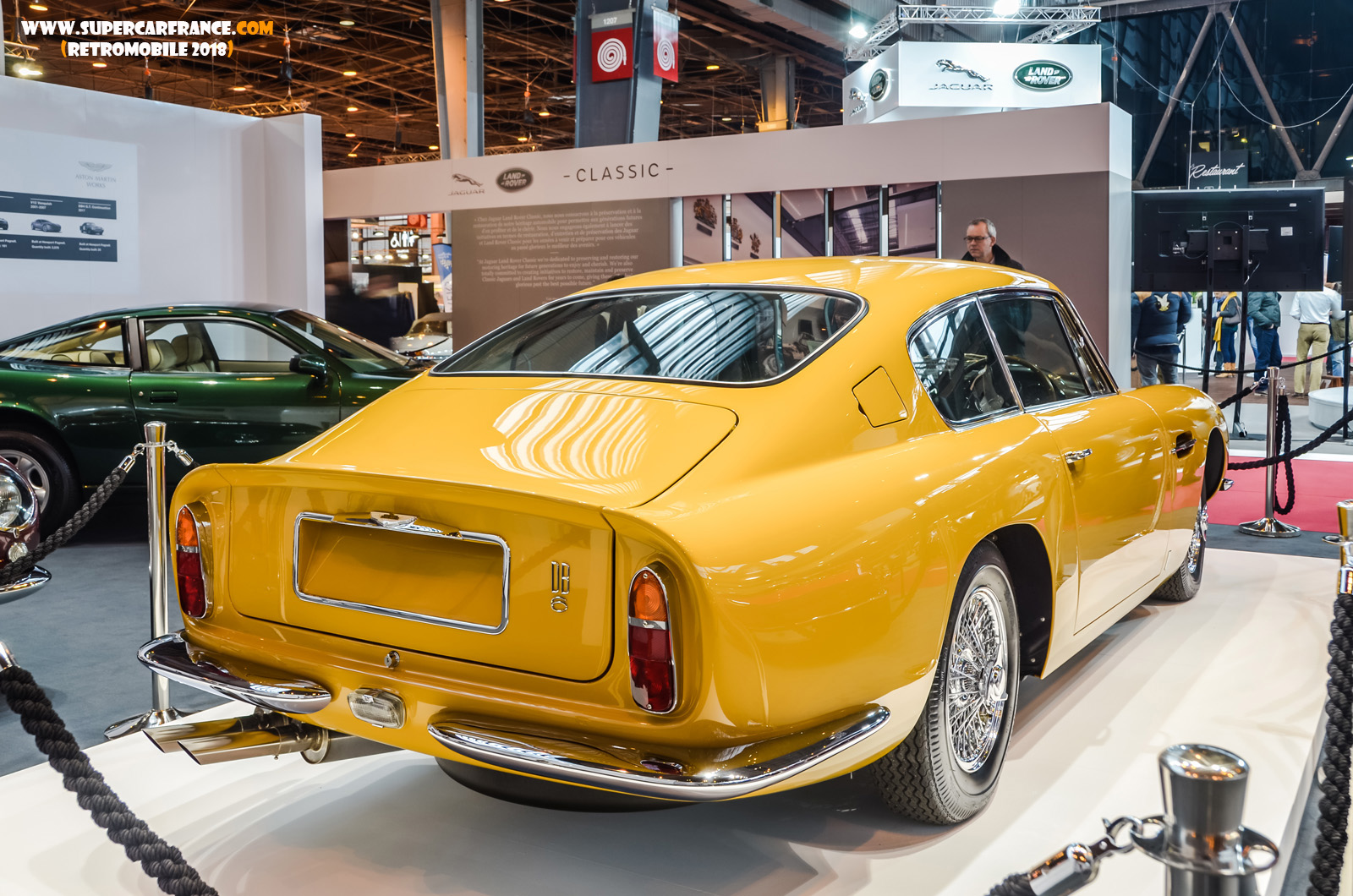 40 Aston Martin DB6